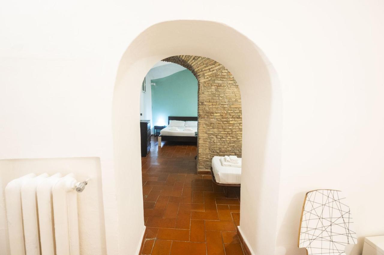 רומא Campo De Fiori Grotto Apartment מראה חיצוני תמונה