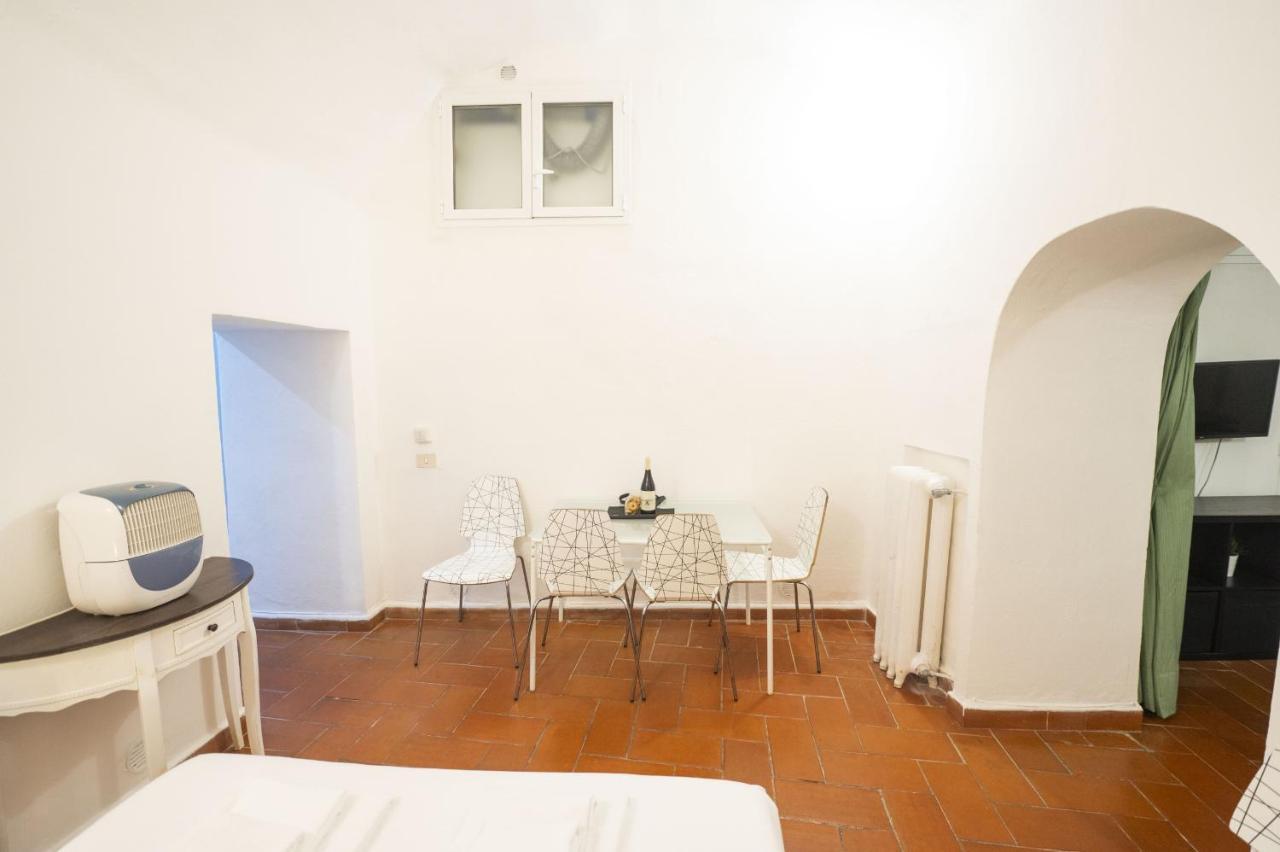 רומא Campo De Fiori Grotto Apartment מראה חיצוני תמונה