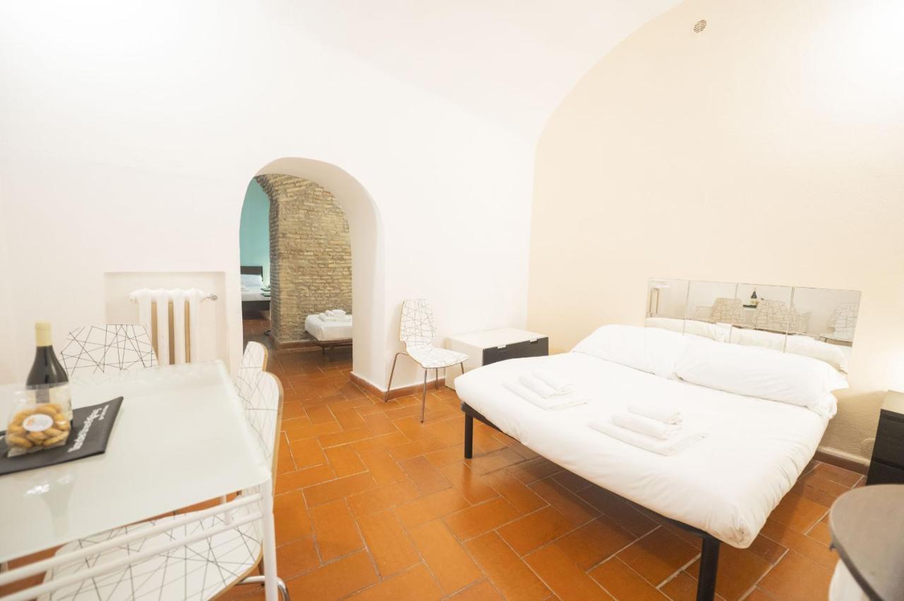 רומא Campo De Fiori Grotto Apartment מראה חיצוני תמונה